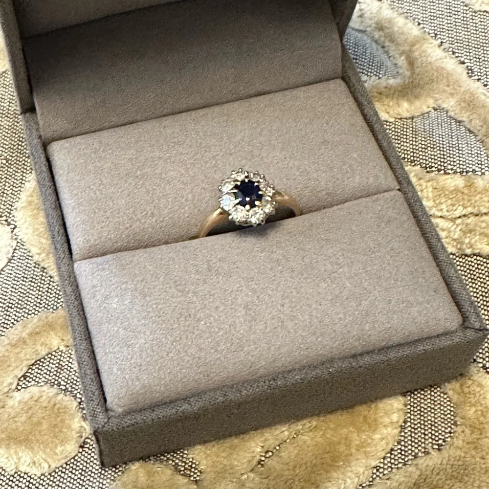 ‼️SALE‼️Authentic Antique Sapphire & Diamond Ring, Platinum & 18K Gold - Picture 12 of 13